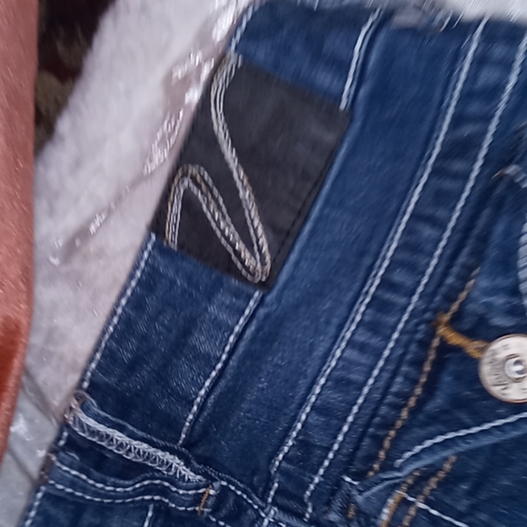 Vanity Jeans - Picture 13 of 13